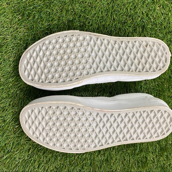 WHITE VANS Great Condition Lightly worn size 5.5 Womens or size 7 mens - Picture 5 of 6